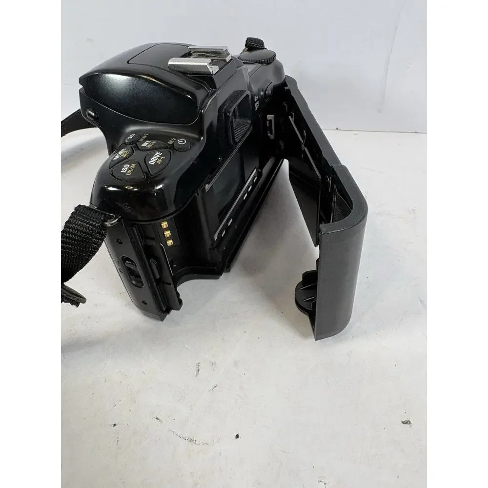 Nikon N6006 35mm SLR Film Camera Body AF For Parts Repair Read